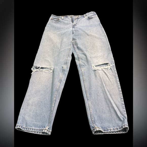 Levi's Men's Relaxed Fit Light Blue Jeans - Picture 1 of 5